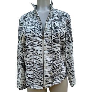 Molly & Maxx Blazer Jacket Women's Size PM Black & White Animal Full Zip Closure